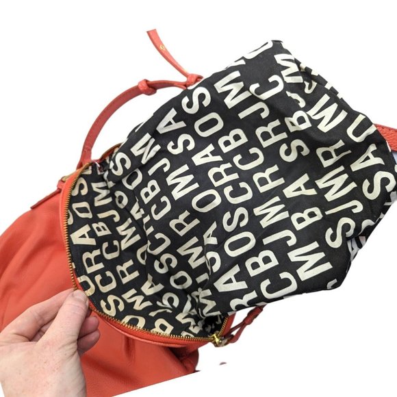 Marc by Marc Jacobs Coral Leather Q Natasha Crossbody Adjustable Bag - Picture 8 of 8